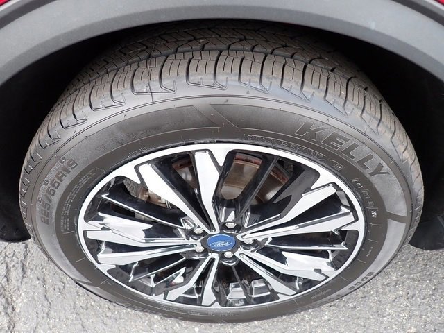 Certified 2022 Ford Escape SEL w/ SEL Stealth AWD Package image 13