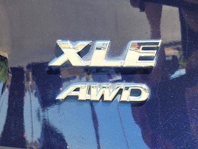 Used 2022 Toyota RAV4 XLE w/ XLE Grade Weather Package AWD/4WD image 11
