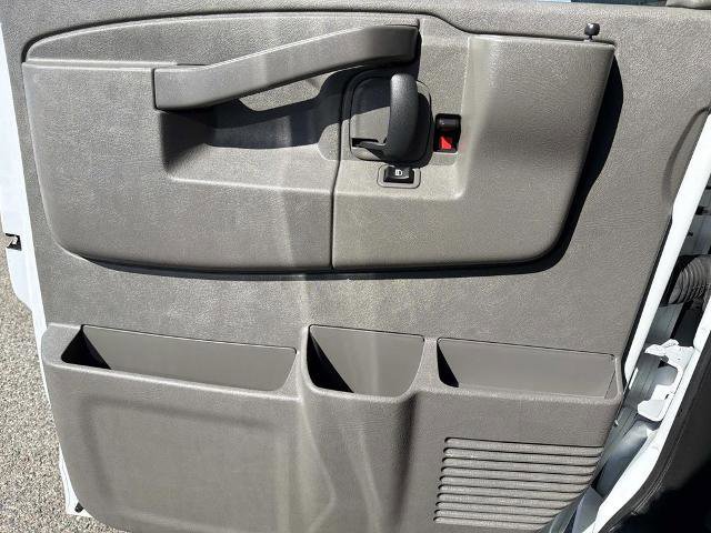 Used 2024 GMC Savana 2500 w/ Driver Convenience Package RWD image 16