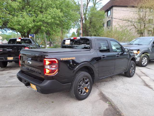 Certified 2023 Ford Maverick Tremor w/ Tremor Off-Road Package AWD/4WD image 3