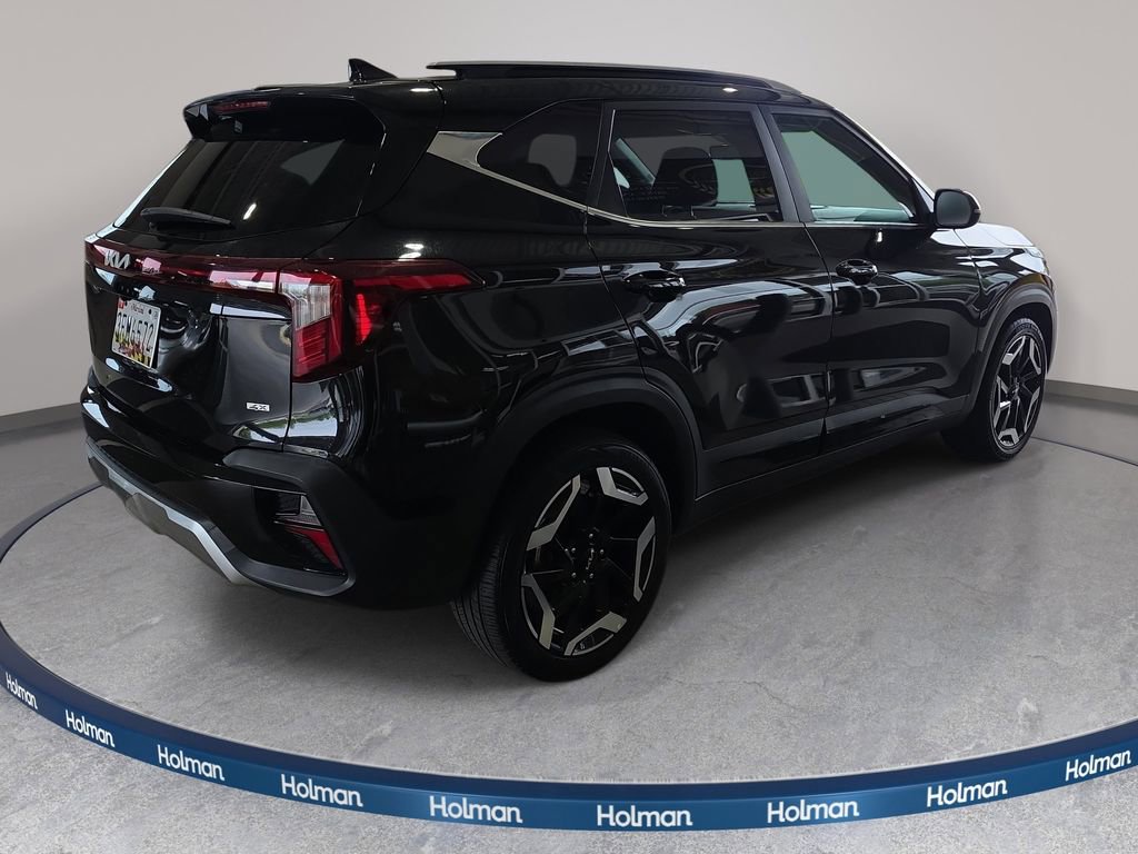 Used 2024 Kia Seltos SX w/ SX Sunroof Package AWD/4WD image 5