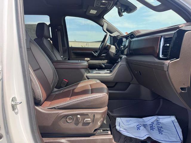 Used 2024 GMC Sierra 2500 Denali w/ Denali Reserve Package AWD/4WD image 15