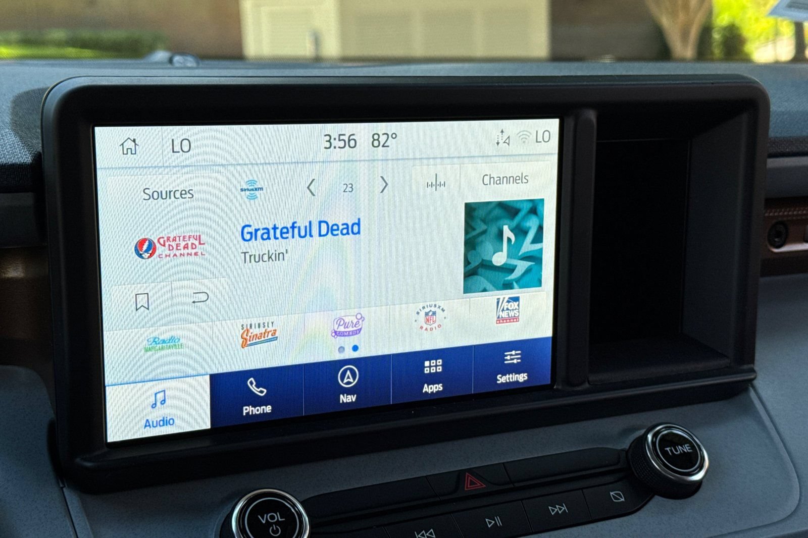 Certified 2024 Ford Maverick Lariat FWD image 18