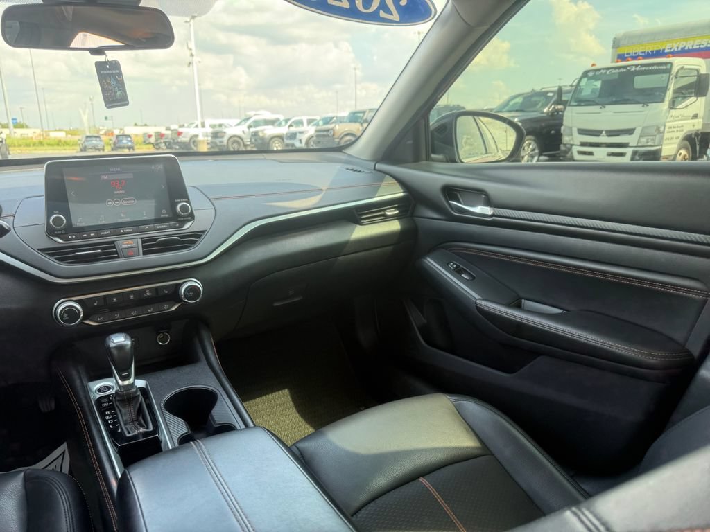 Used 2020 Nissan Altima 2.5 SR w/ Premium Package FWD image 40