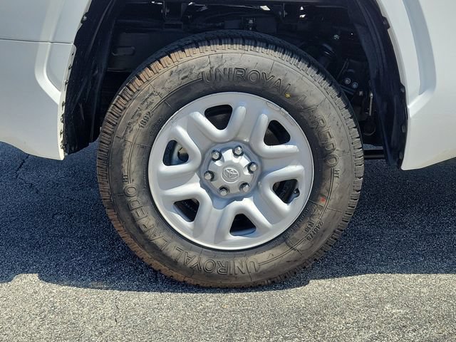 Used 2025 Toyota Tundra SR w/ SR Tow Package AWD/4WD image 7