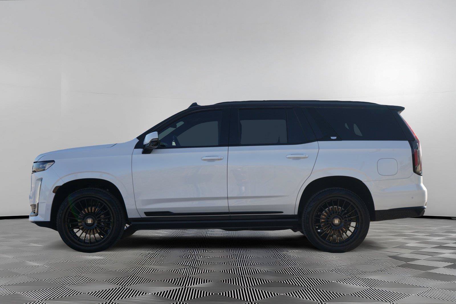 Used 2023 Cadillac Escalade Sport w/ LPO, ONYX Package AWD/4WD image 7
