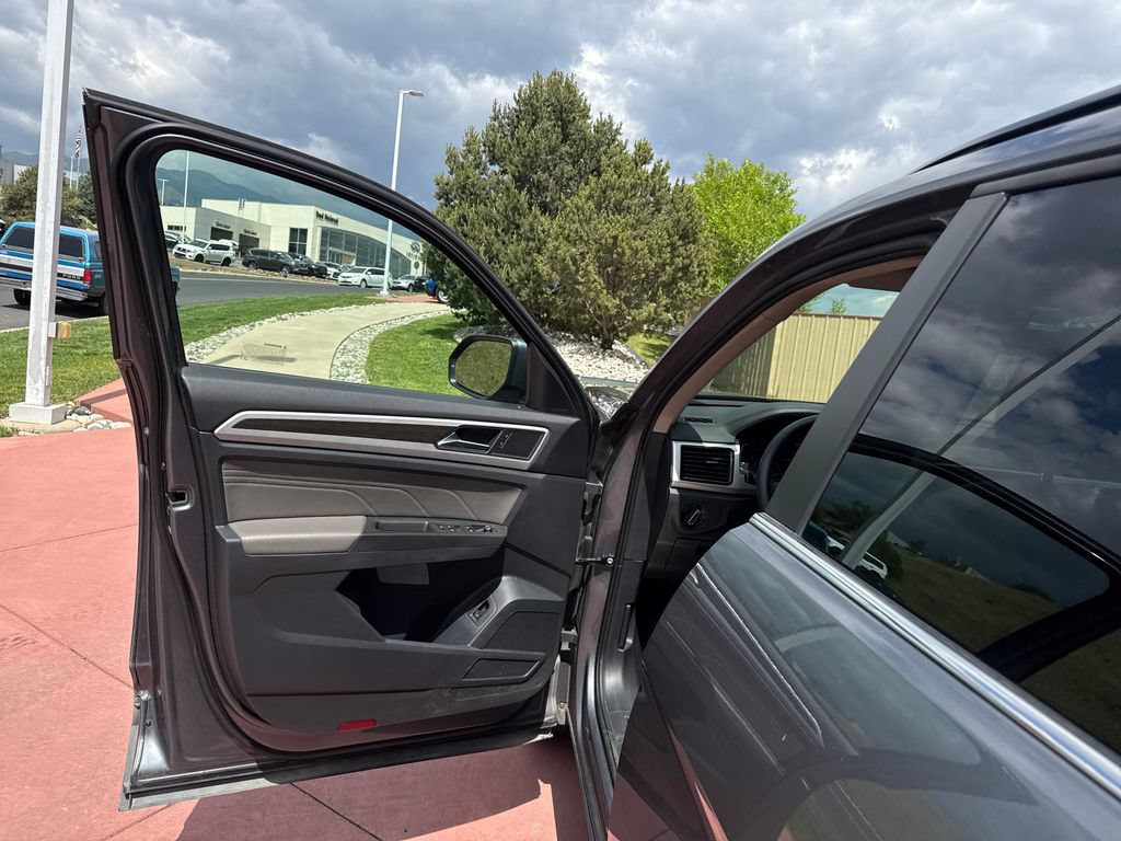 Used 2022 Volkswagen Atlas SE AWD/4WD image 10