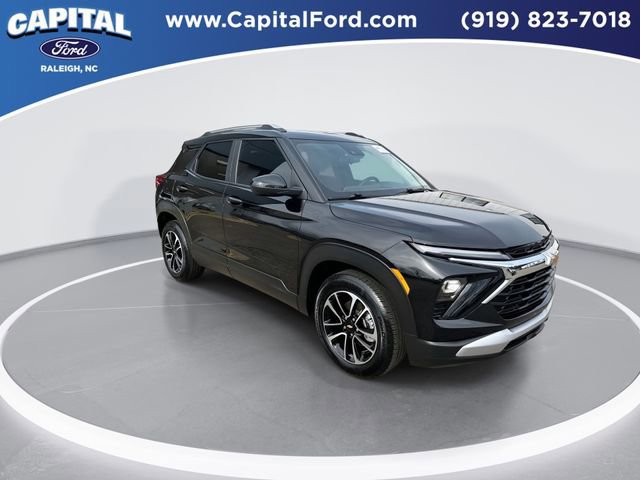 Used 2024 Chevrolet TrailBlazer LT w/ LT Cold Weather Package image 8