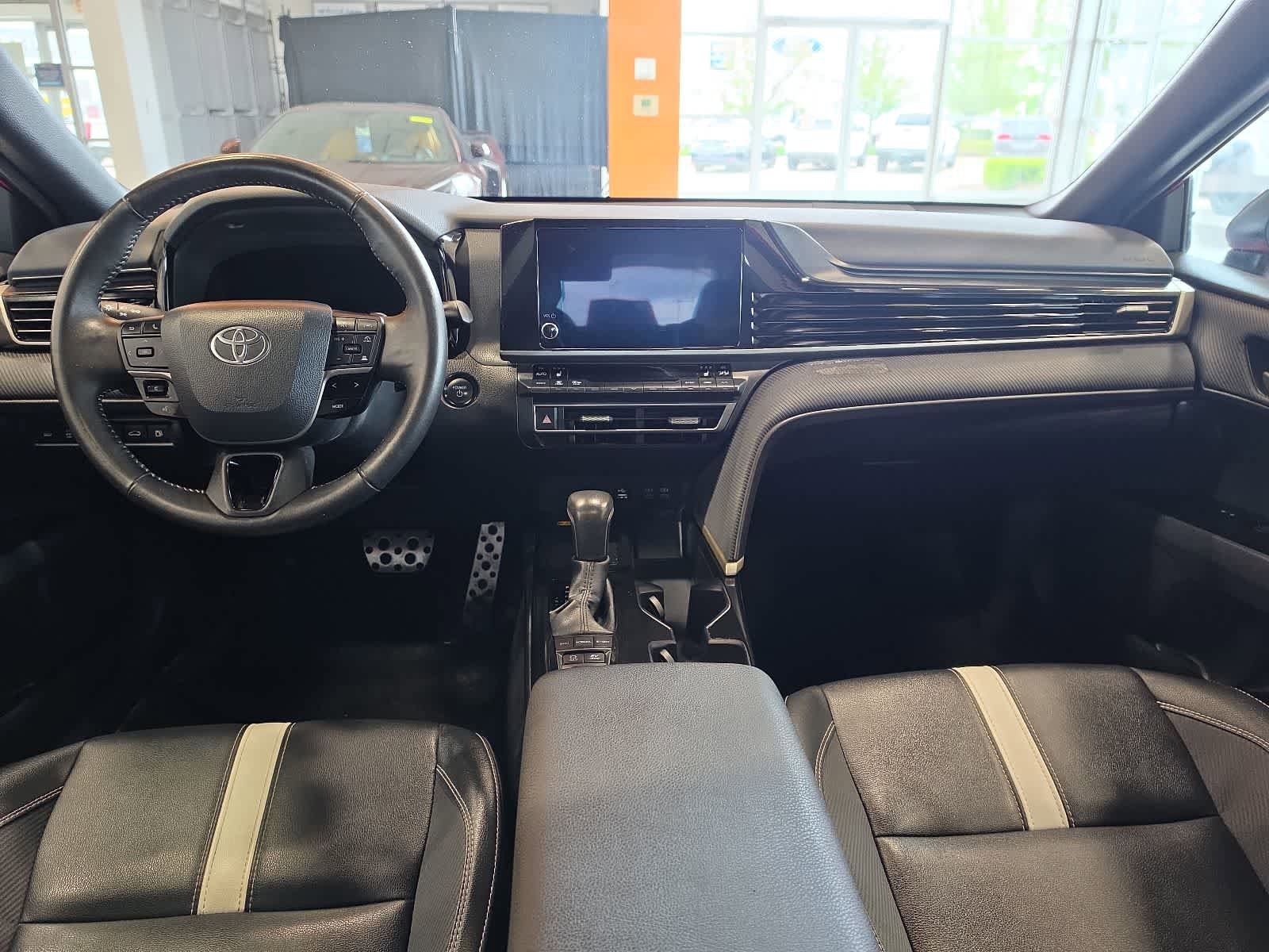 Used 2025 Toyota Camry XSE AWD/4WD image 28