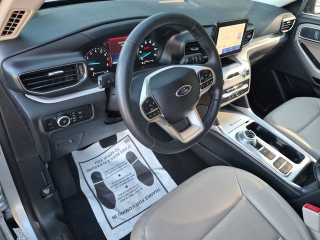 Certified 2023 Ford Explorer XLT w/ Equipment Group 202A RWD image 17