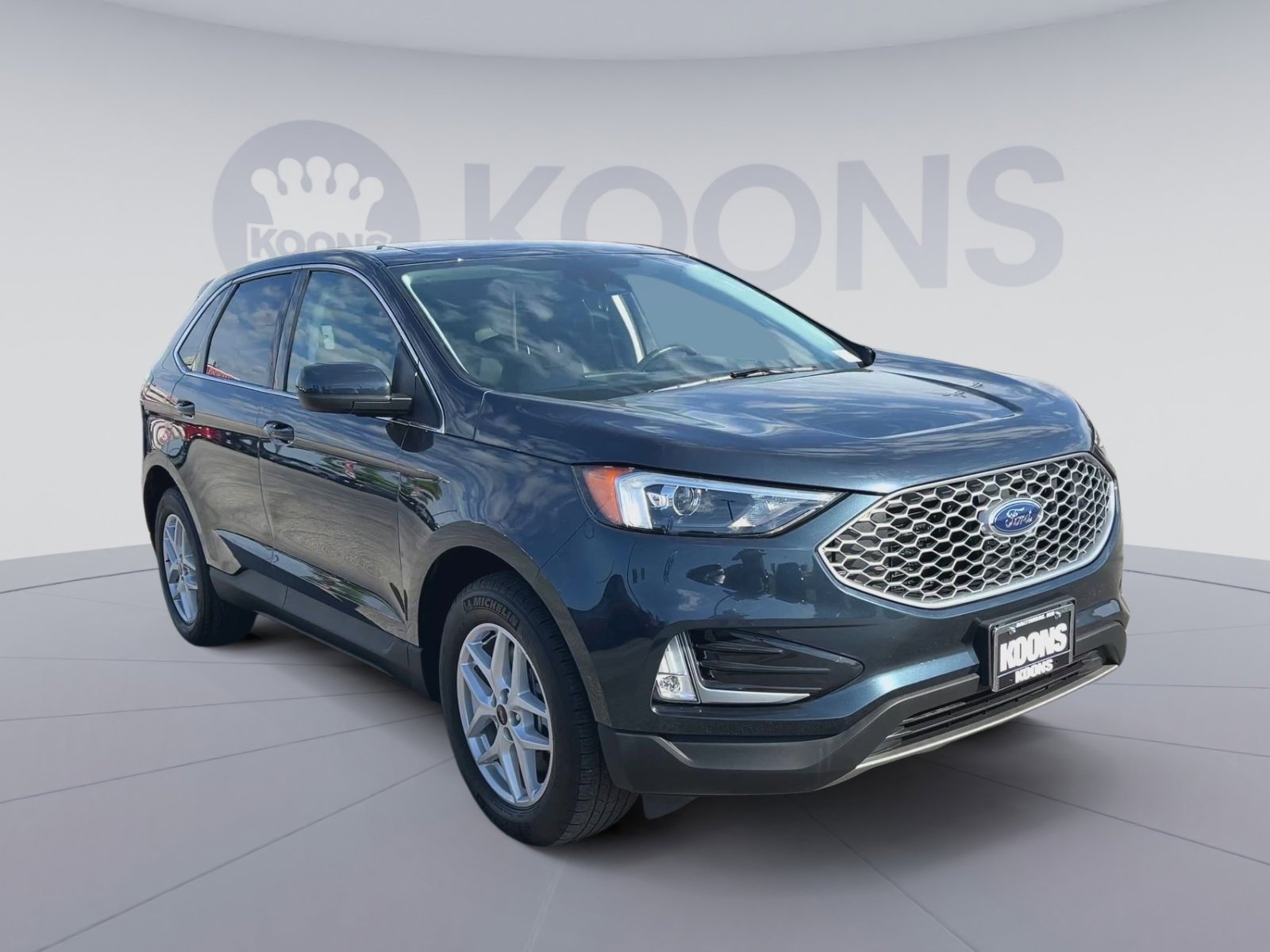 Certified 2023 Ford Edge SEL w/ Convenience Package AWD/4WD image 4