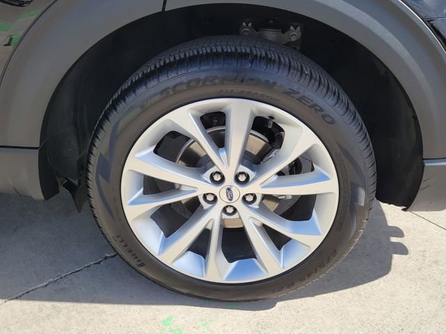 Certified 2023 Ford Explorer Platinum w/ Technology Package image 16