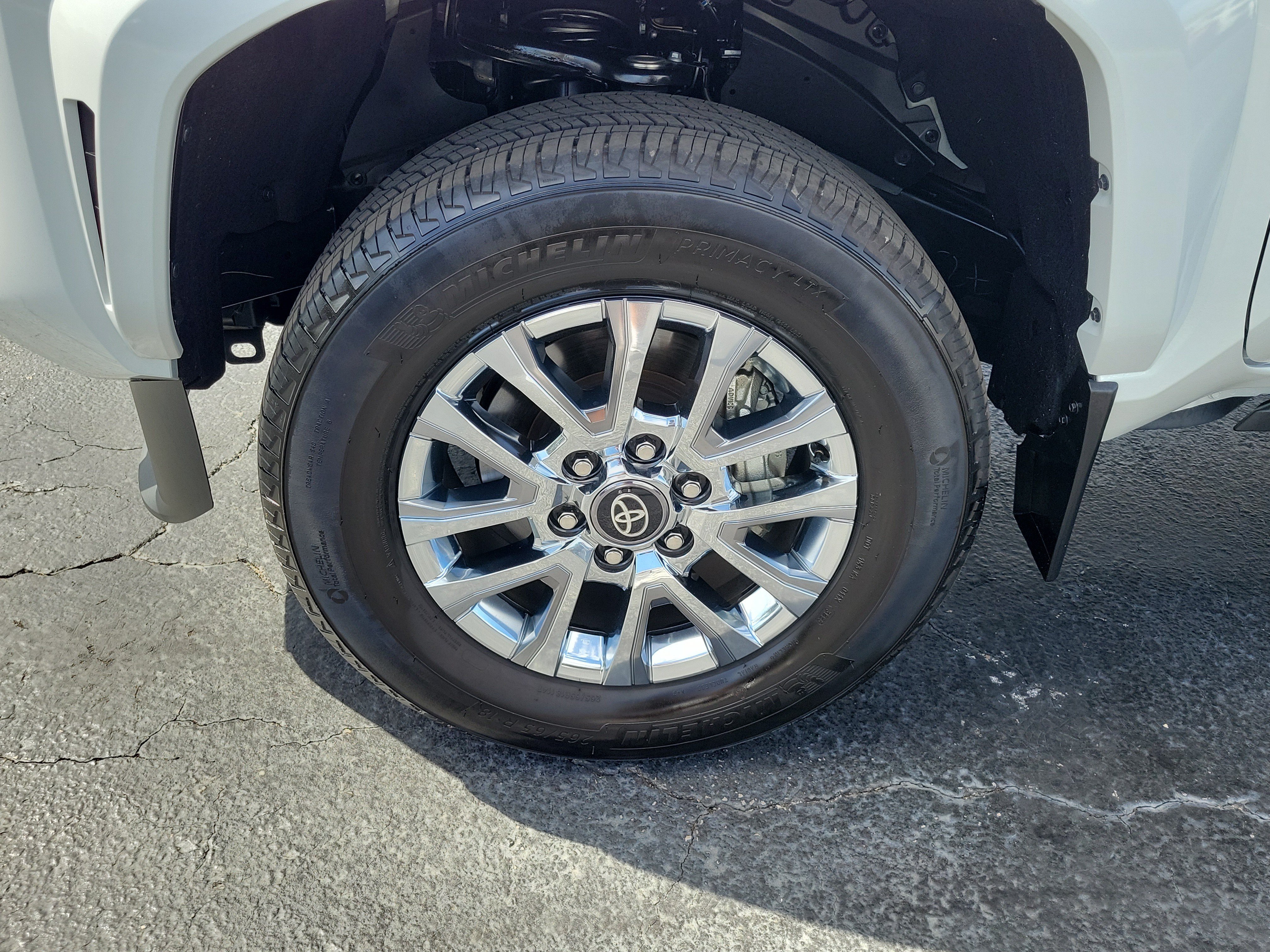 Used 2026 Toyota Tacoma Limited AWD/4WD image 5