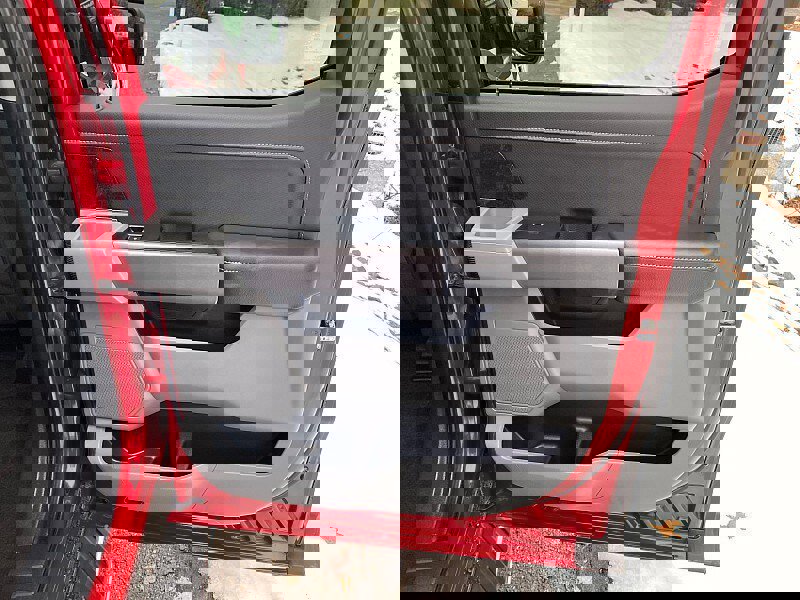 Certified 2022 Ford F150 XLT w/ Equipment Group 302A High image 33