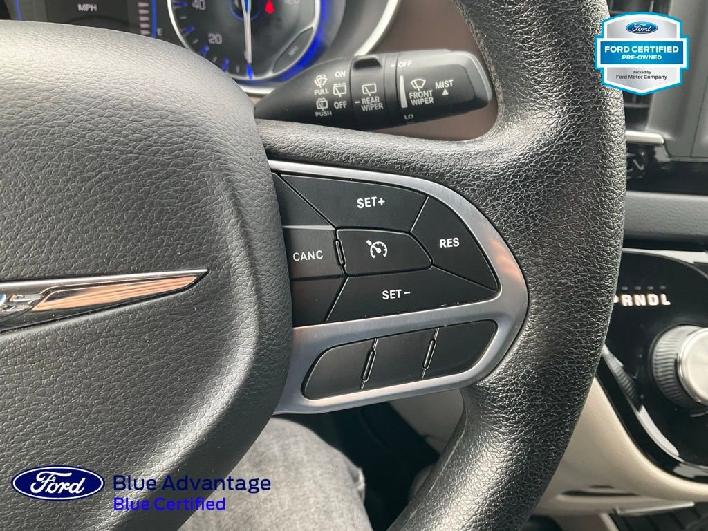 Used 2021 Chrysler Voyager Lxi image 16