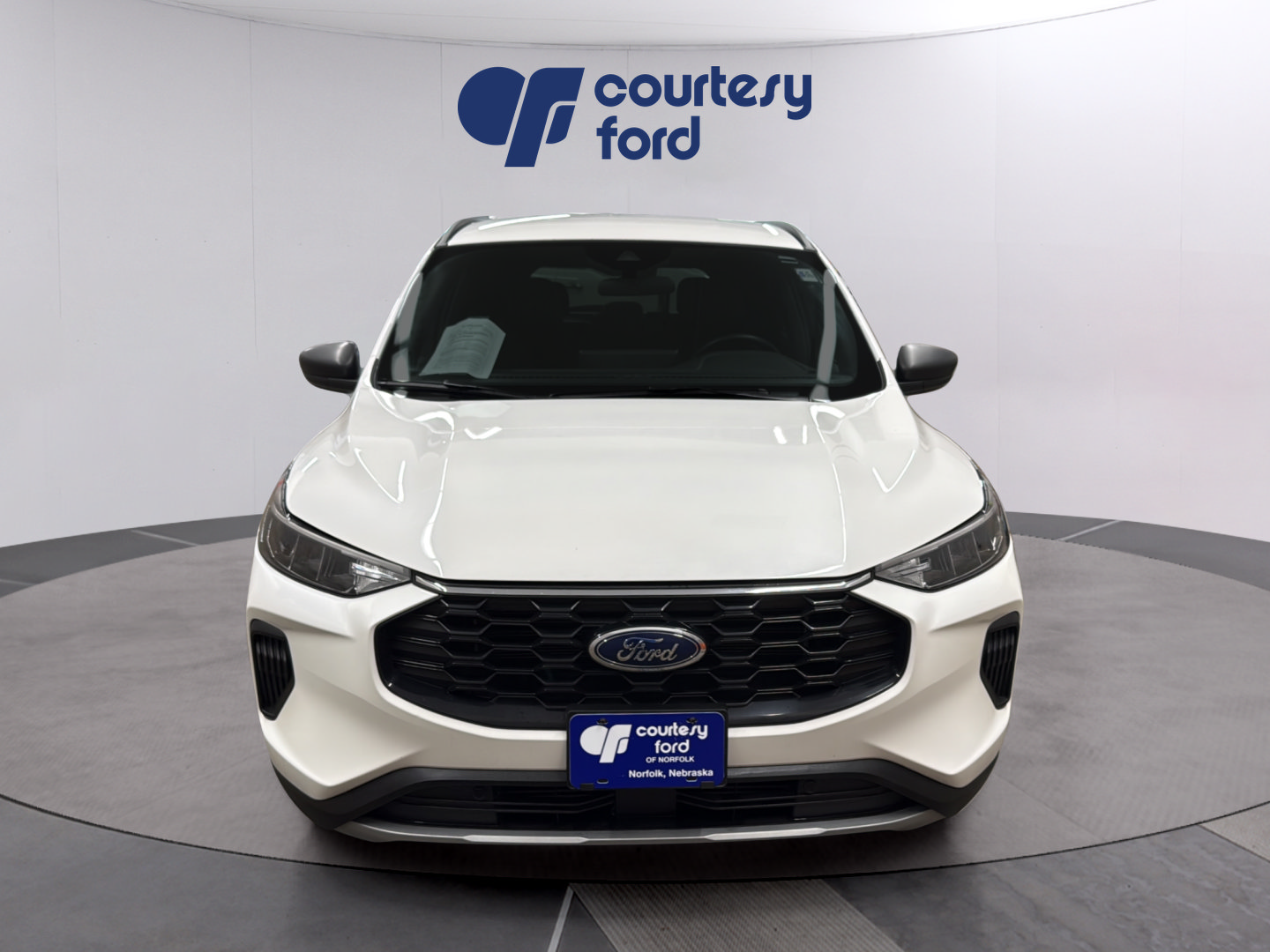 Certified 2025 Ford Escape ST-Line w/ Tech Pack #1 AWD/4WD image 2