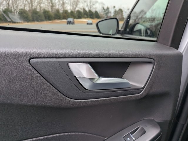 Certified 2024 Ford Escape ST-Line w/ Tech Pack #1 image 27