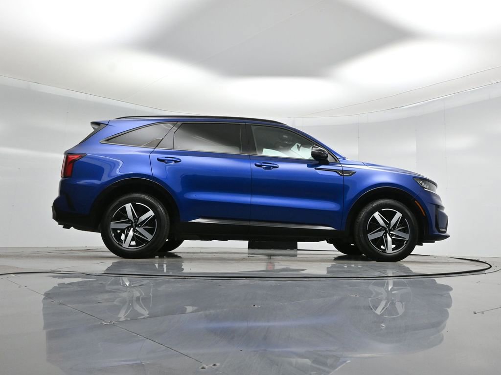 Used 2021 Kia Sorento EX image 11