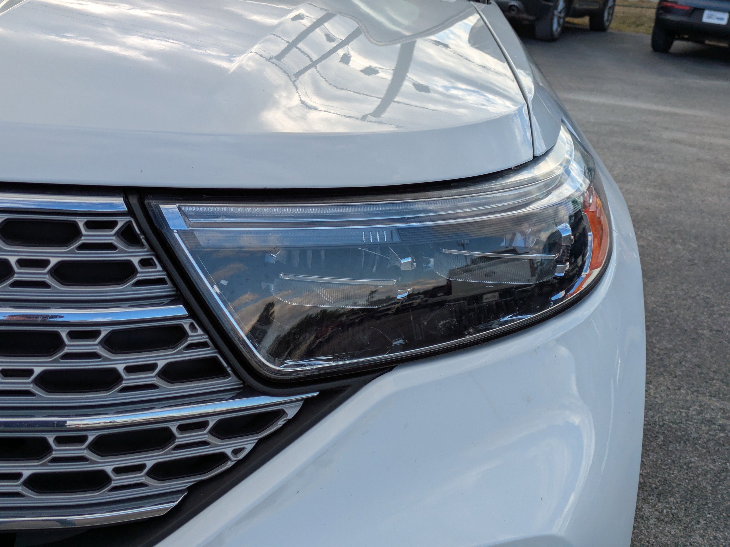 Certified 2022 Ford Explorer Limited w/ Limited Technology Package image 10