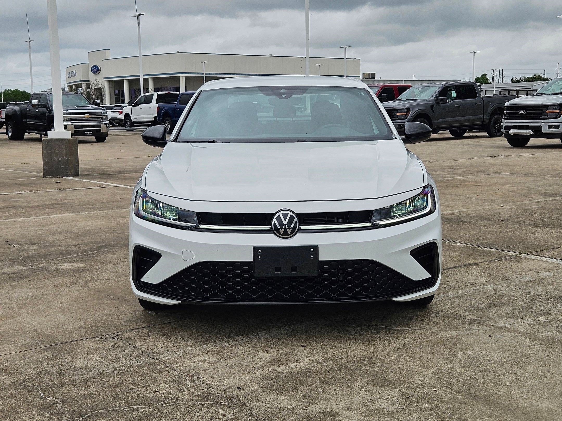 Used 2025 Volkswagen Jetta Sport FWD image 11