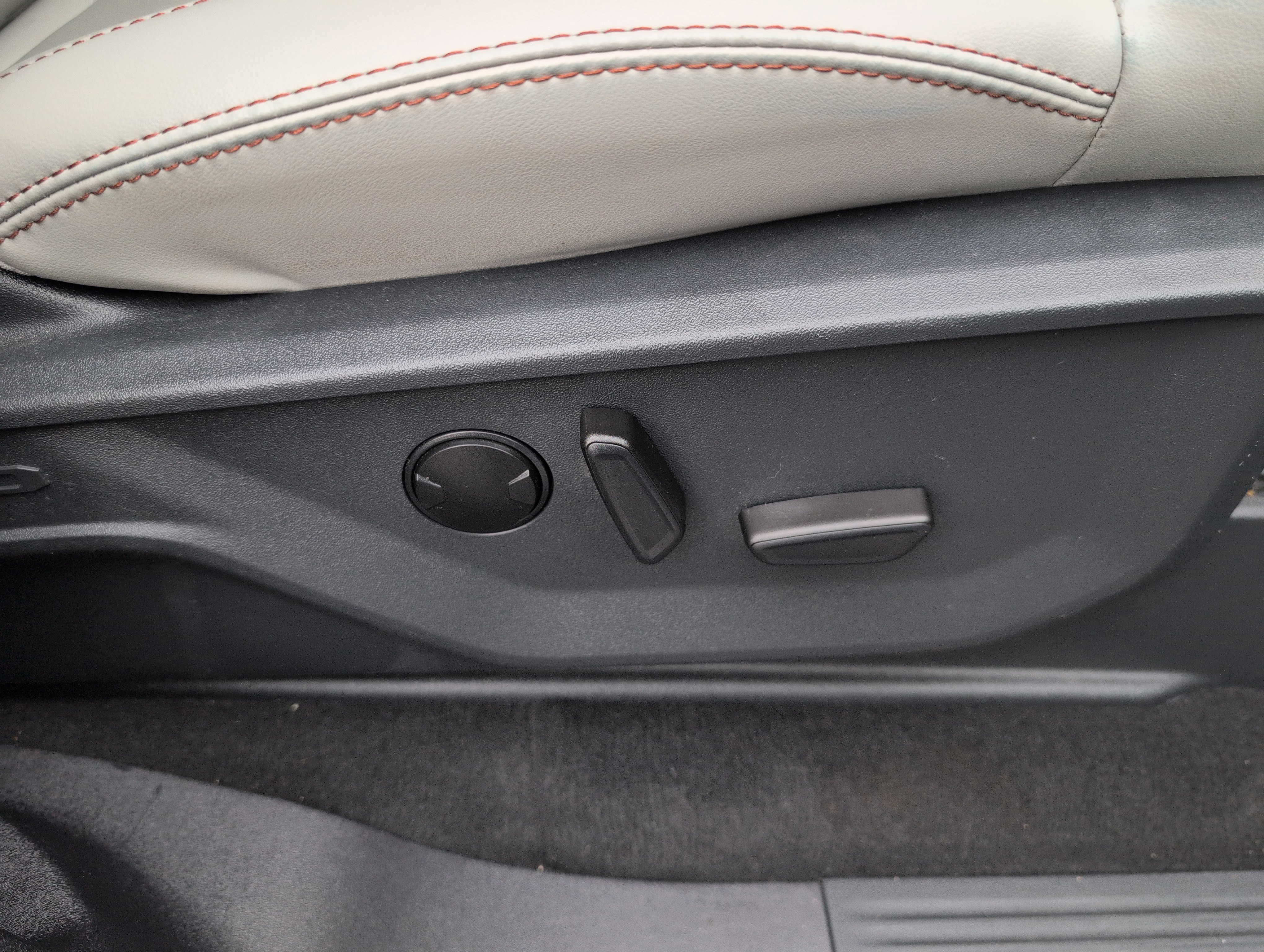 Certified 2025 Ford Expedition Max Active image 11