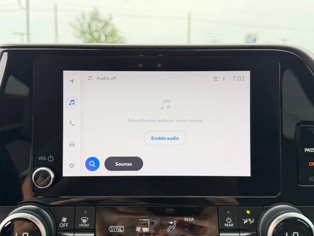 Used 2023 Toyota Highlander LE FWD image 16