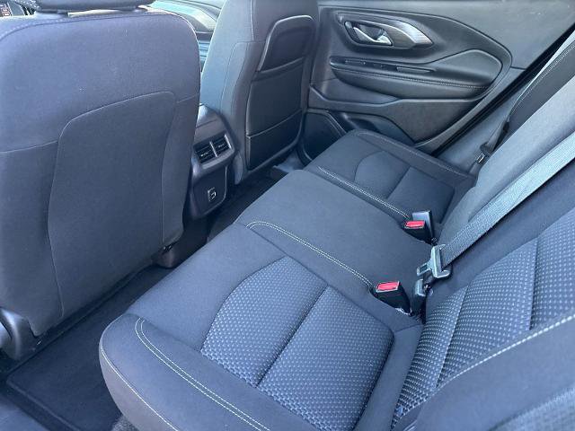 Used 2024 GMC Terrain SLE image 11