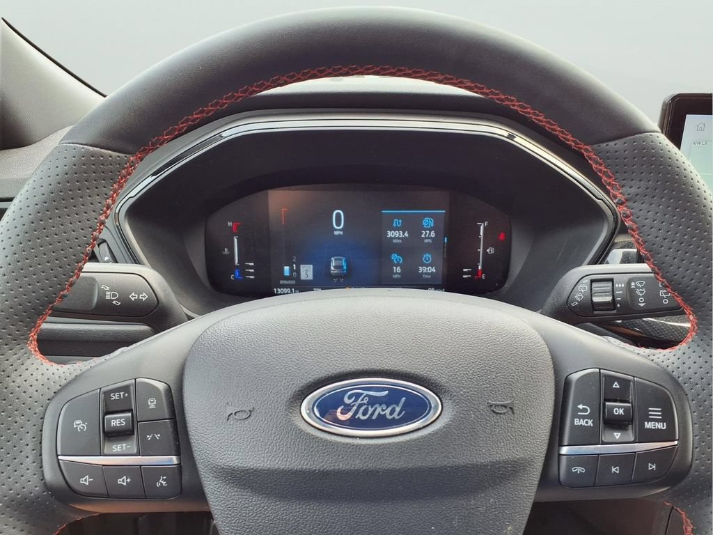Certified 2023 Ford Escape ST-Line w/ Tech Pack #1 FWD image 16