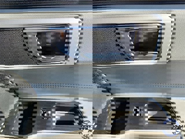 Certified 2022 Ford Explorer XLT w/ Equipment Group 202A image 31