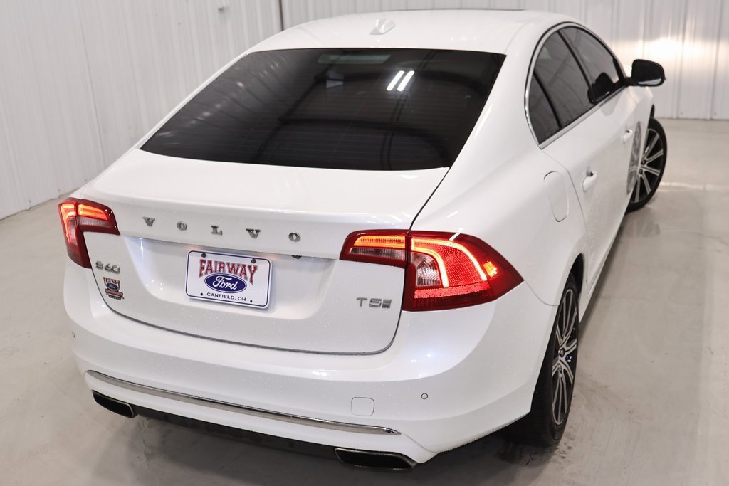 Used 2017 Volvo S60 T5 Inscription image 8