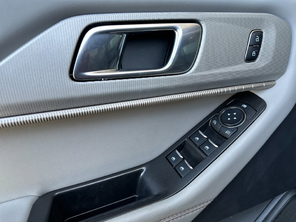 Certified 2026 Ford Explorer Active w/ Active Comfort Package RWD image 10