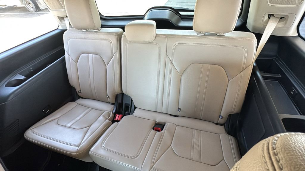 Certified 2023 Ford Expedition Limited image 24