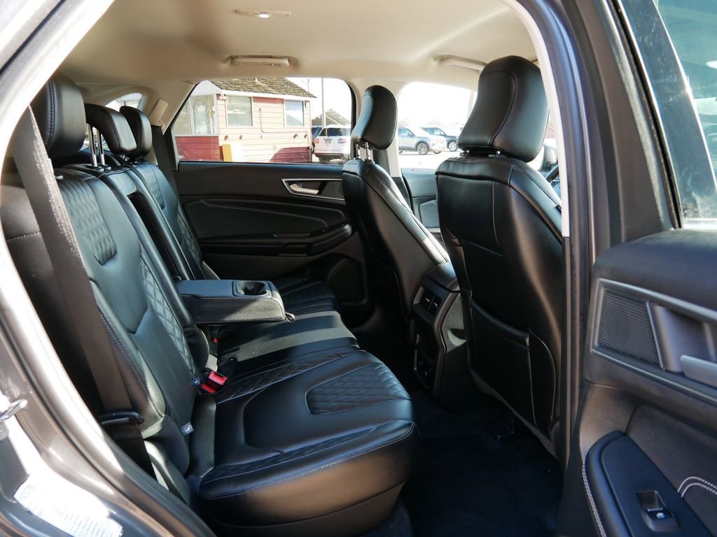 Certified 2024 Ford Edge Titanium image 9
