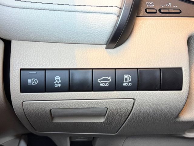 Used 2024 Toyota Camry LE FWD image 13