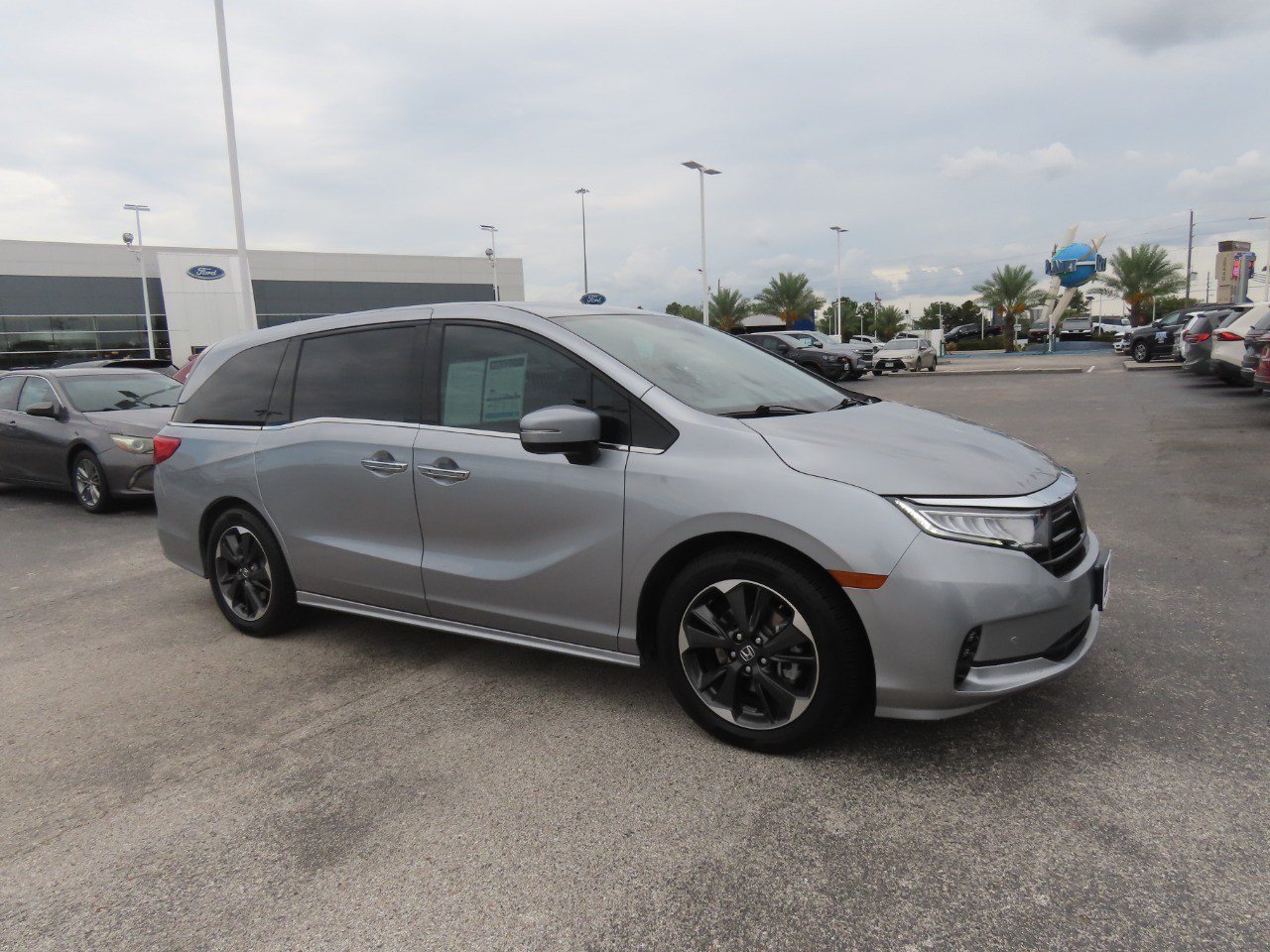 Used 2023 Honda Odyssey Elite image 7