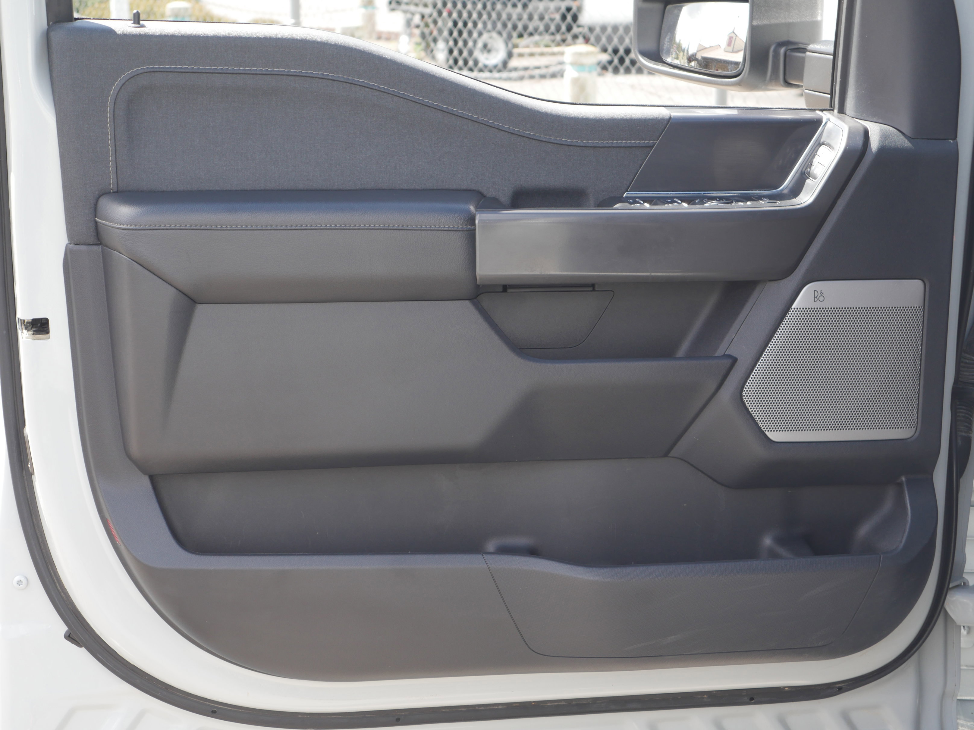 Certified 2024 Ford F150 Lariat w/ Tow/Haul Package image 40