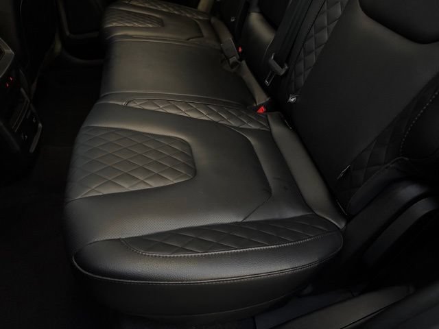 Certified 2024 Ford Edge Titanium w/ Equipment Group 301A AWD/4WD image 10