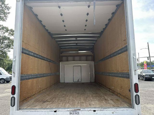 Certified 2023 Ford E-450 and Econoline 450 Super Duty w/ Power Windows & Locks Group RWD image 14