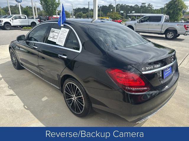 Used 2021 Mercedes-Benz C 300 Sedan image 4