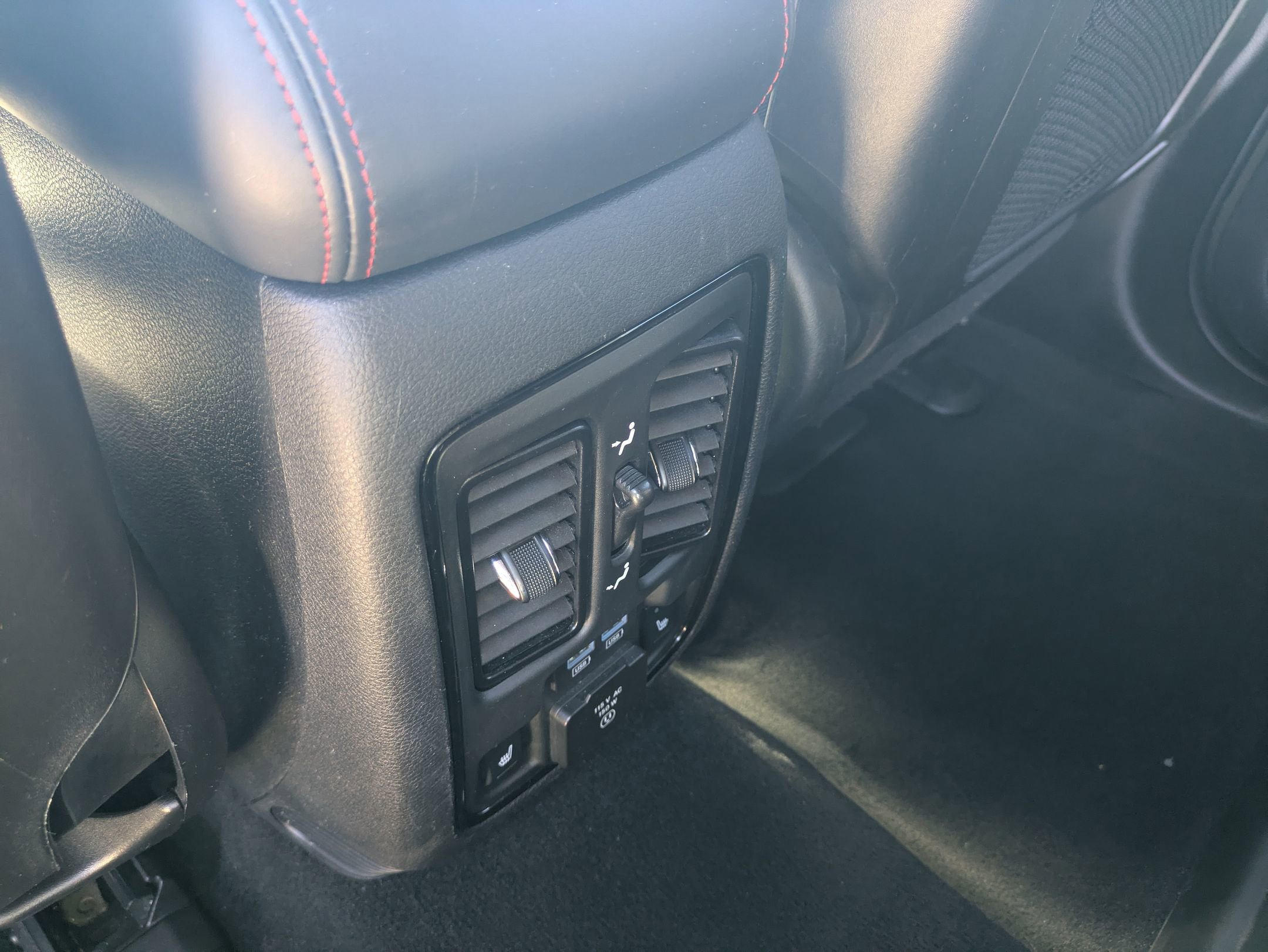 Used 2024 Dodge Durango GT image 31