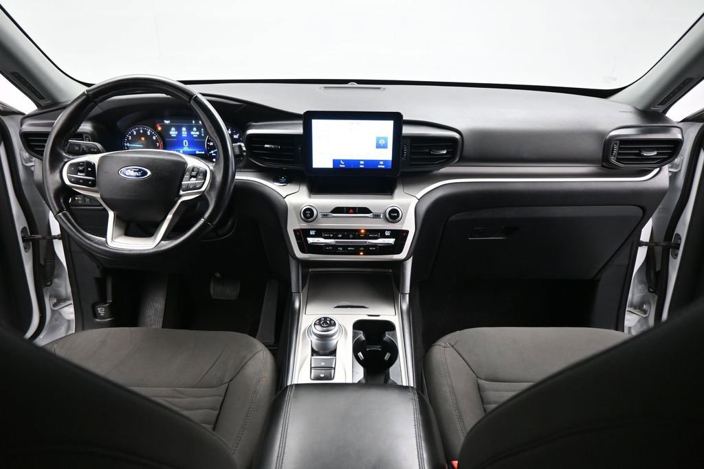 Certified 2021 Ford Explorer XLT RWD image 19