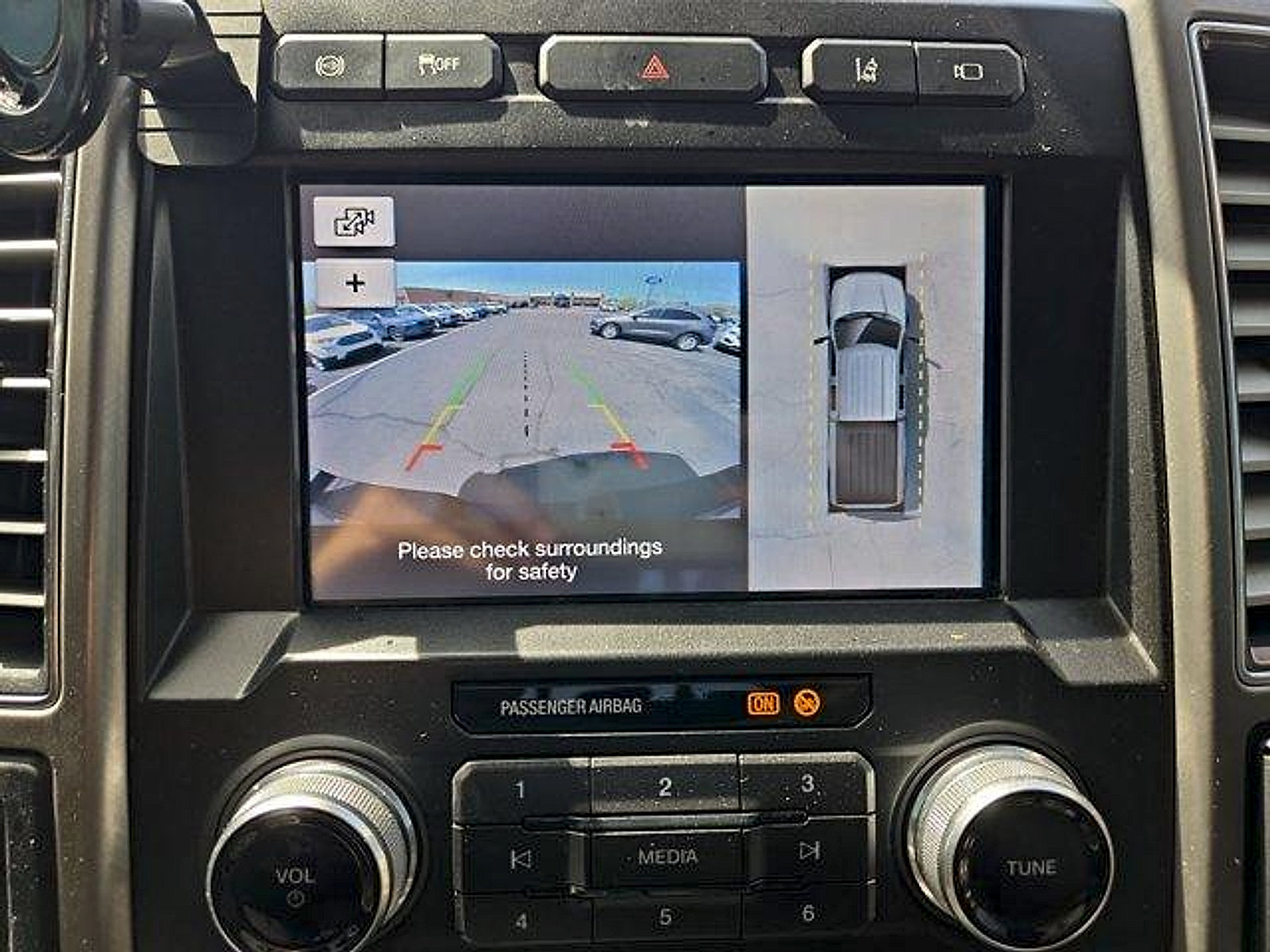 Certified 2019 Ford F250 Limited AWD/4WD image 19