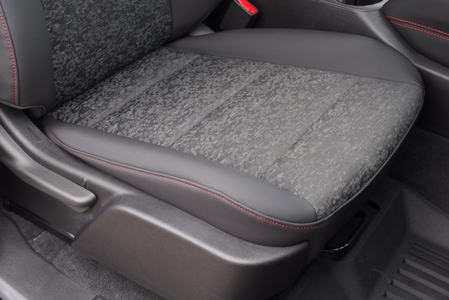 Used 2024 Chevrolet Colorado Z71 w/ Z71 Convenience Package 2 image 13