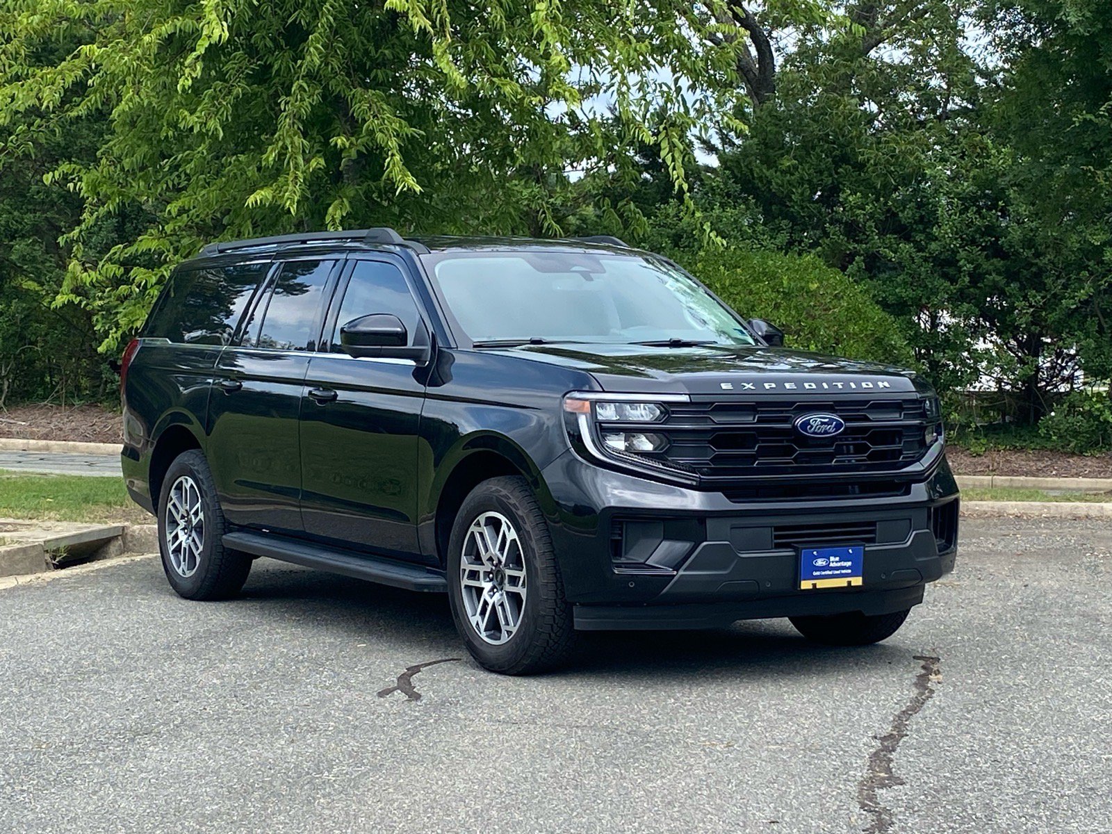 Certified 2026 Ford Expedition Max Active AWD/4WD image 2