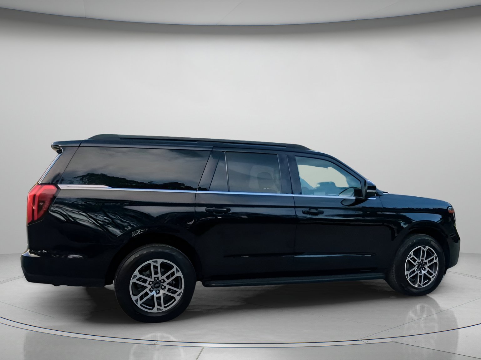Certified 2025 Ford Expedition Max Active AWD/4WD image 30