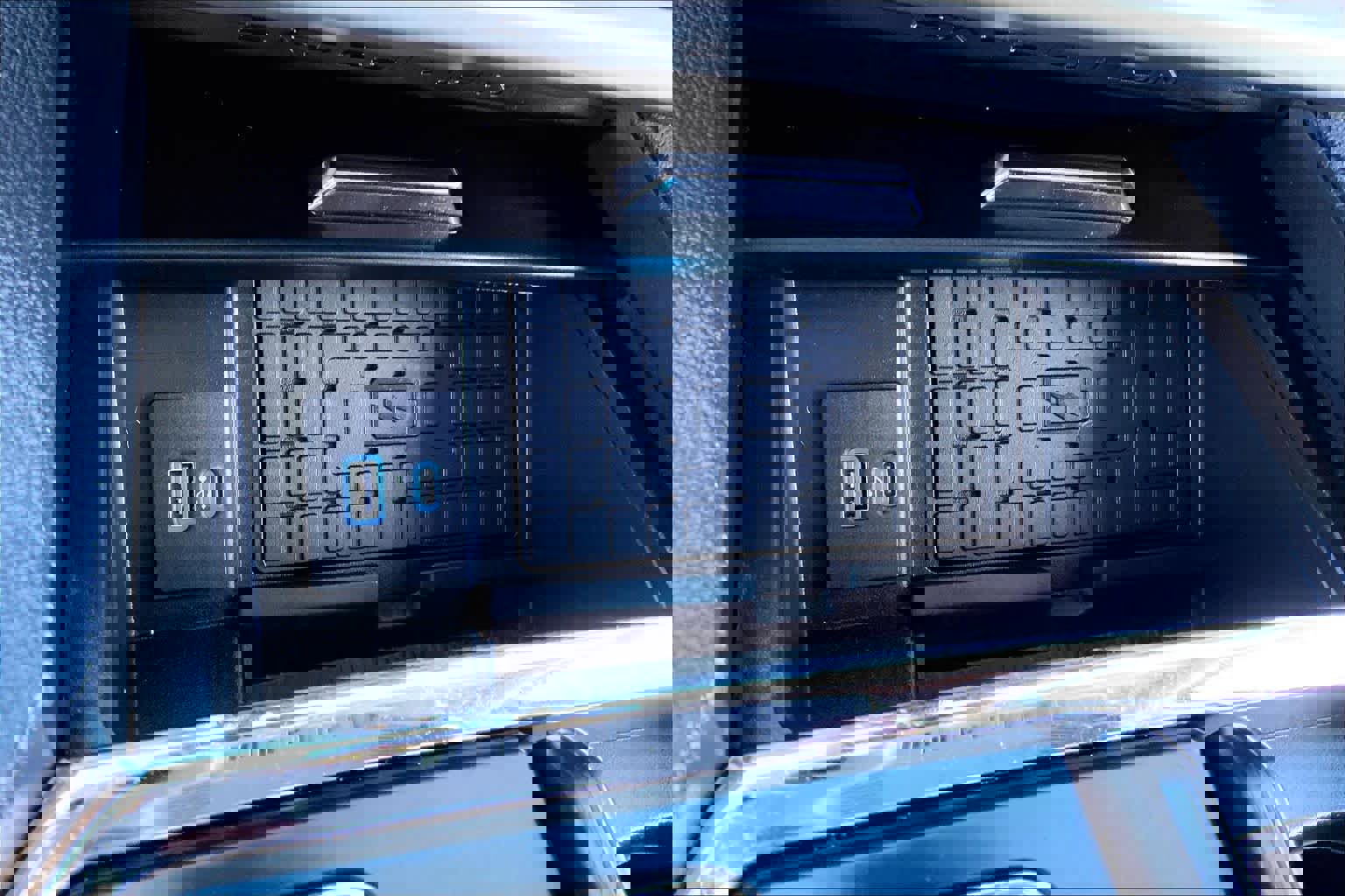 Certified 2023 Ford Expedition Max XLT image 29