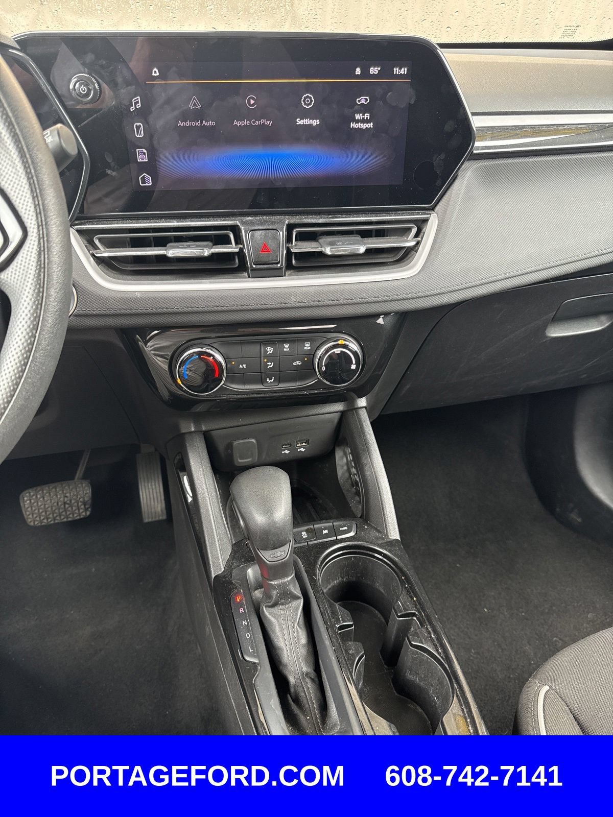 Used 2025 Chevrolet TrailBlazer LT AWD/4WD image 16
