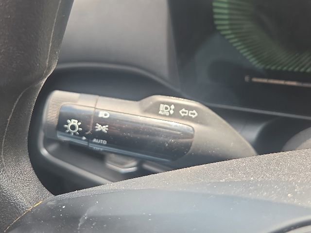 Used 2025 Kia K4 FWD image 35