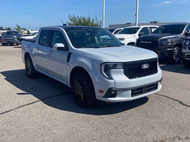 Certified 2026 Ford Maverick Lobo AWD/4WD image 2
