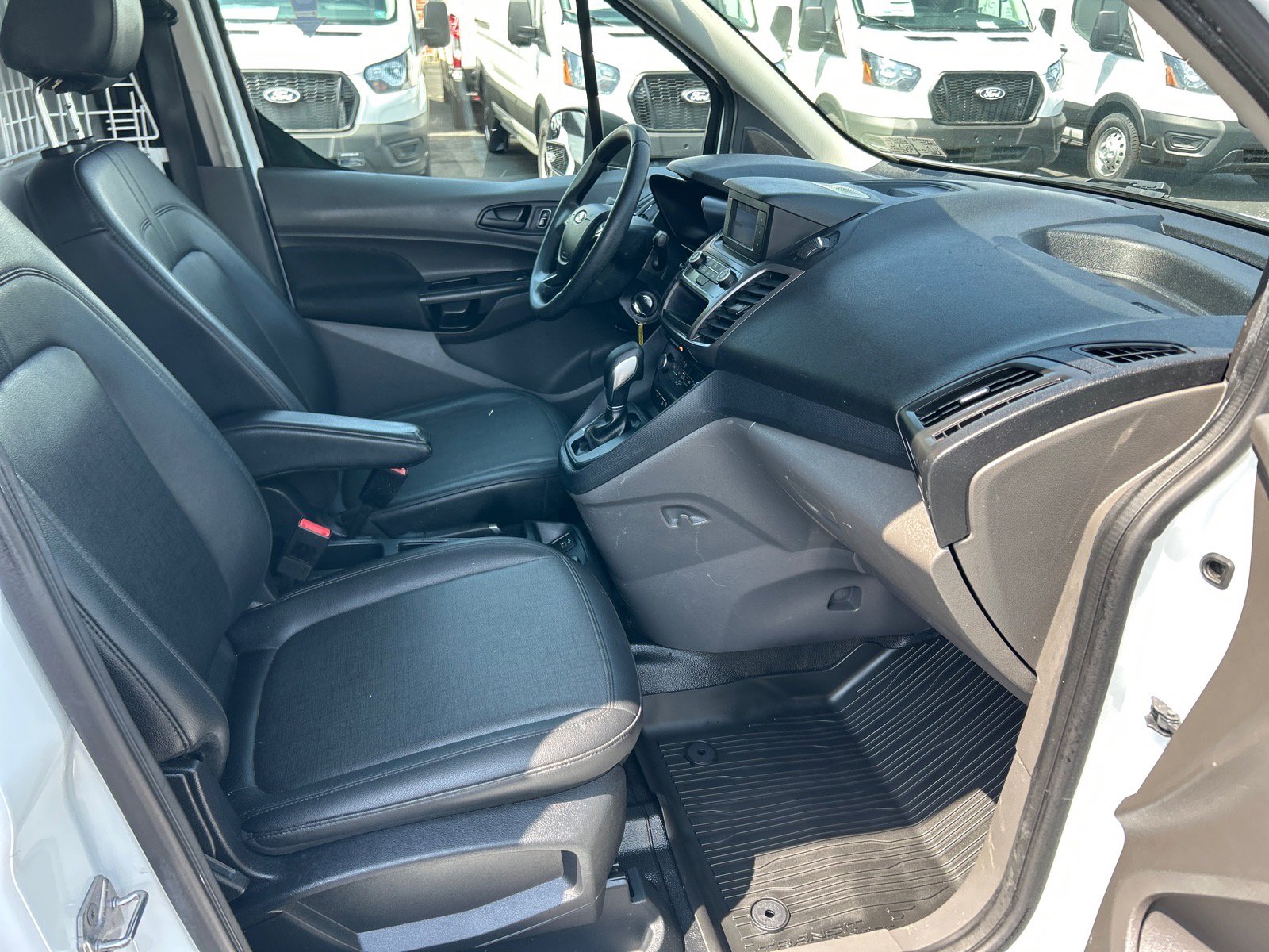 Certified 2020 Ford Transit Connect XL FWD image 14